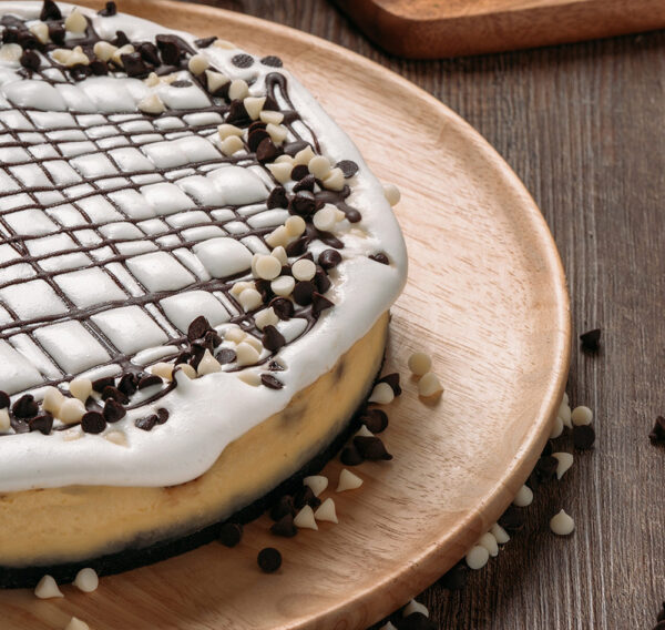 CHOCOLATE CHIP CHEESECAKE